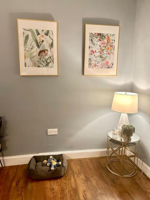 Large 2 Bedroom, Ground Floor Flat, Close To City EDI Exterior foto