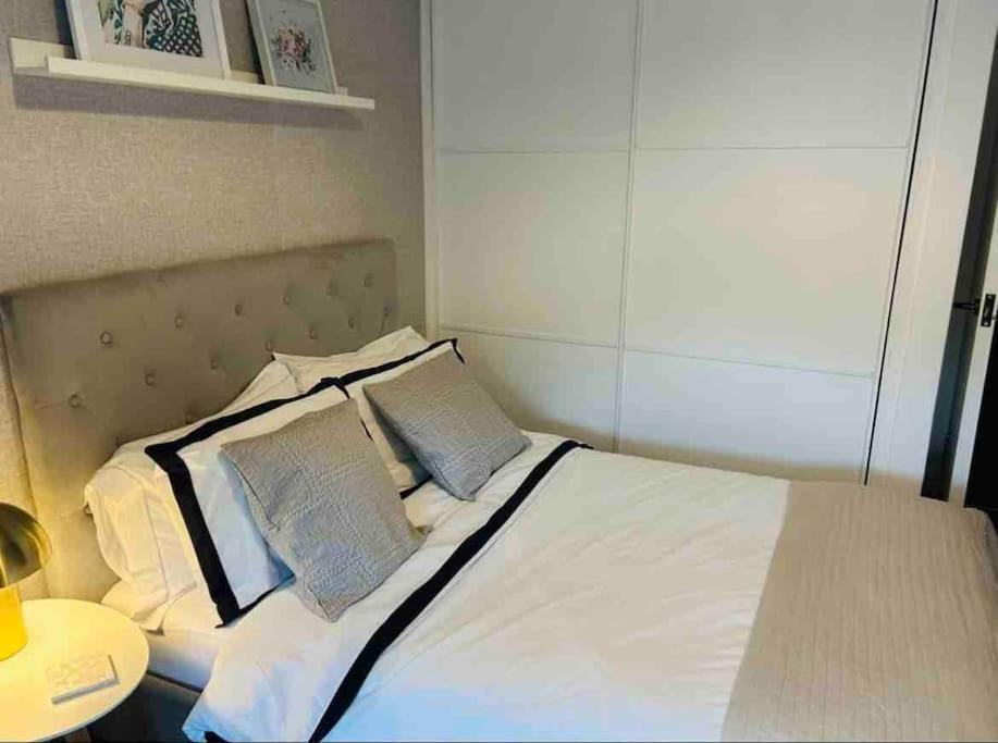 Large 2 Bedroom, Ground Floor Flat, Close To City EDI Exterior foto