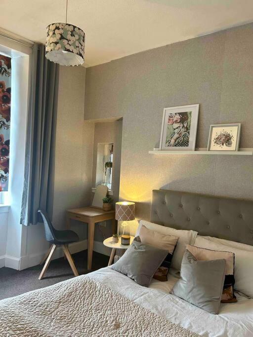 Large 2 Bedroom, Ground Floor Flat, Close To City EDI Exterior foto