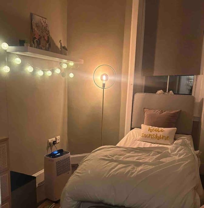 Large 2 Bedroom, Ground Floor Flat, Close To City EDI Exterior foto